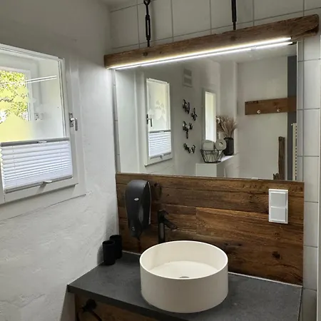 بيت للعطل فيريانهاوس كولينغر