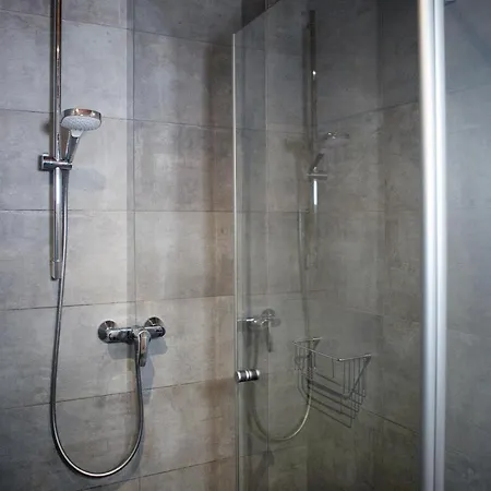 فيريانهاوس كولينغر *