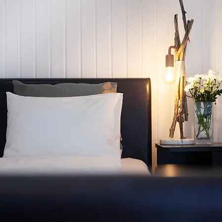 Kollinger Nyaraló *